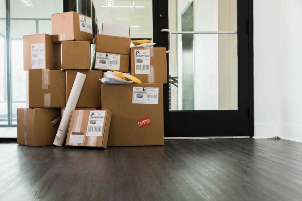 Example Of Parcel How To Weigh Measure And Package A Parcel Correctly — World Options ...